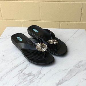 Okal Women's Flower Jewel Rubber Flip Flop